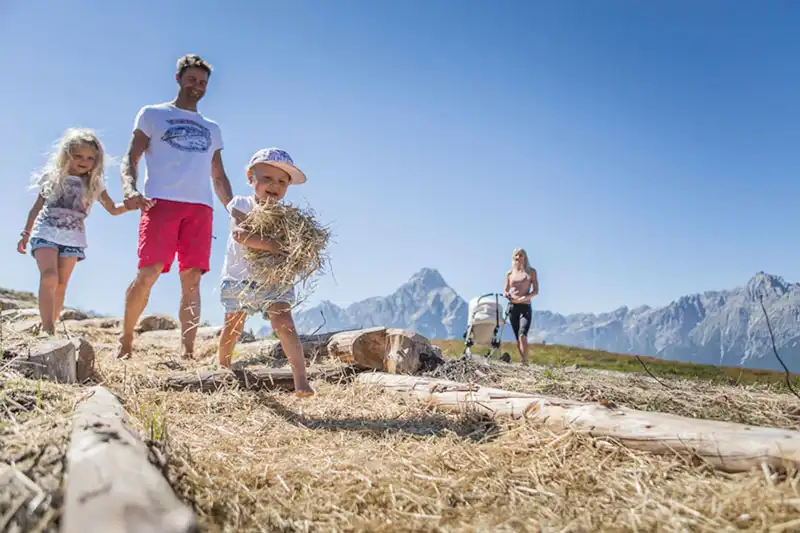 Sommerwanderung im Feriengebiet 3 Zinnen Dolomiten