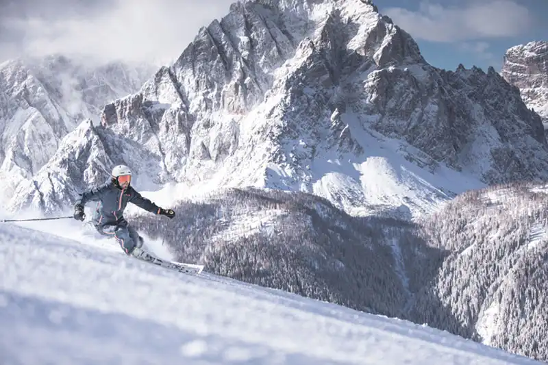 Skifahren im Skigebiet 3 Zinnen