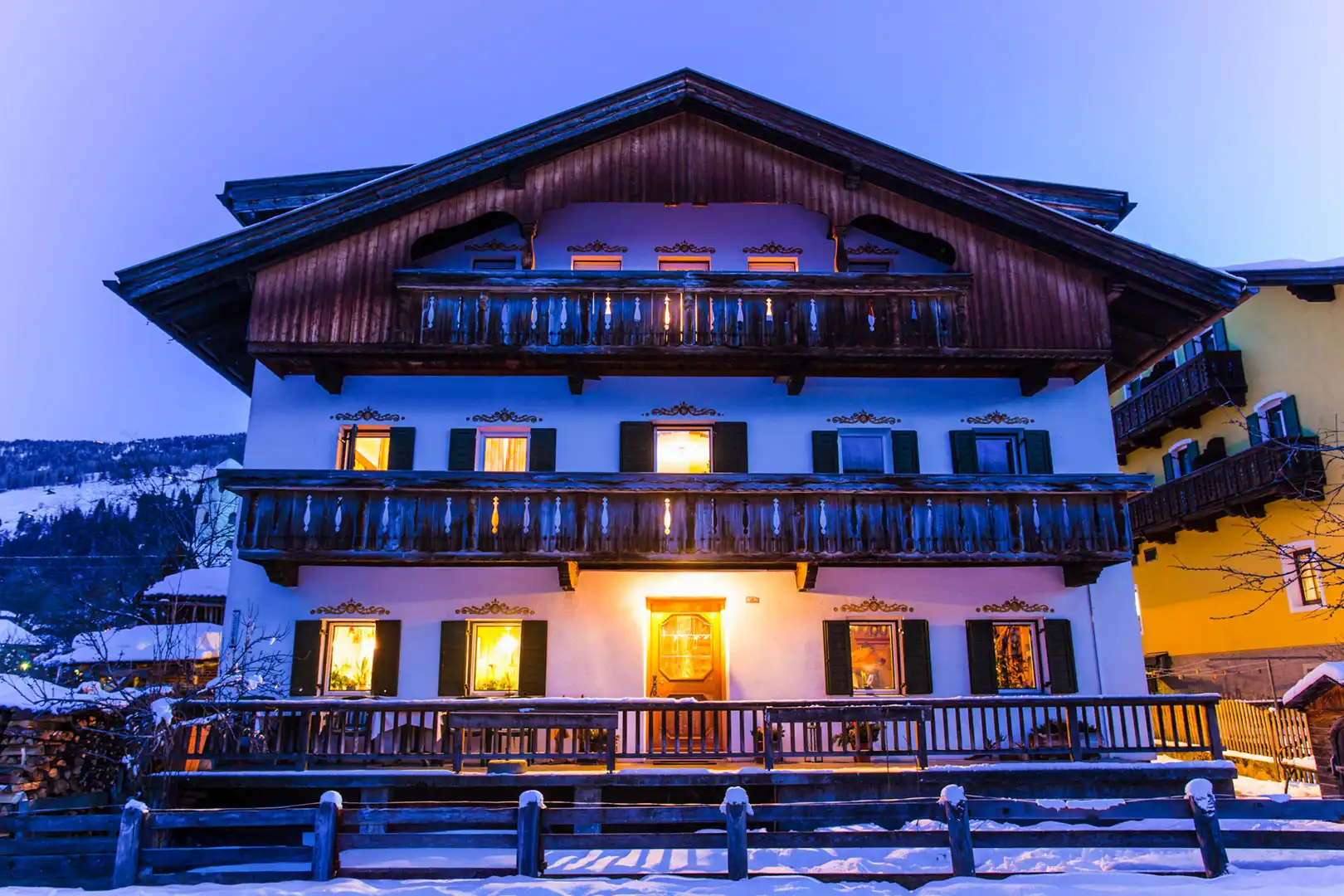 Kramerhof bei Nacht