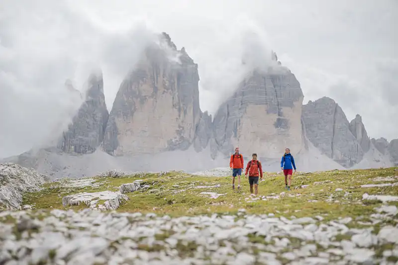 Sommerwanderung im Feriengebiet 3 Zinnen Dolomiten